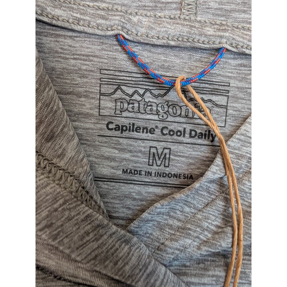 Patagonia Cap Cool Daily Hoody Mens M Feather Gray Long Sleeve Pullover NWT - Picture 3 of 5
